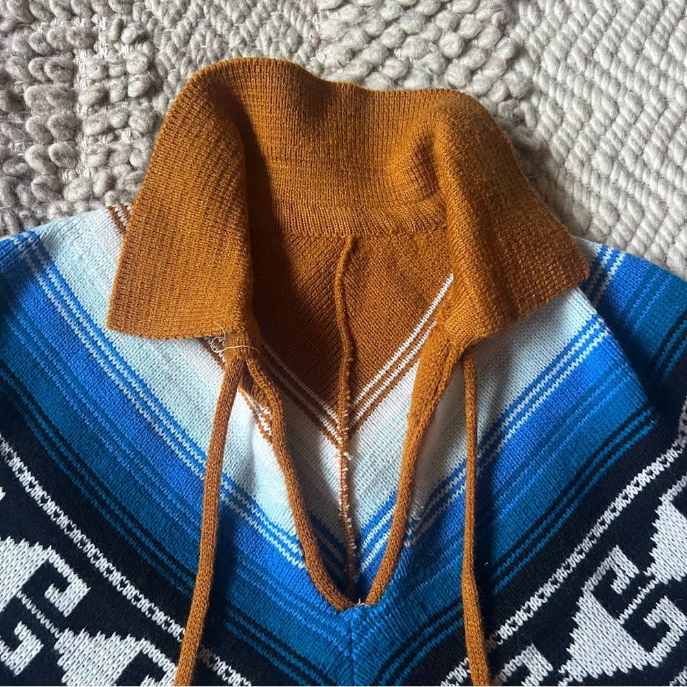 Brown and Blue Knit Poncho - Picture 3 of 4